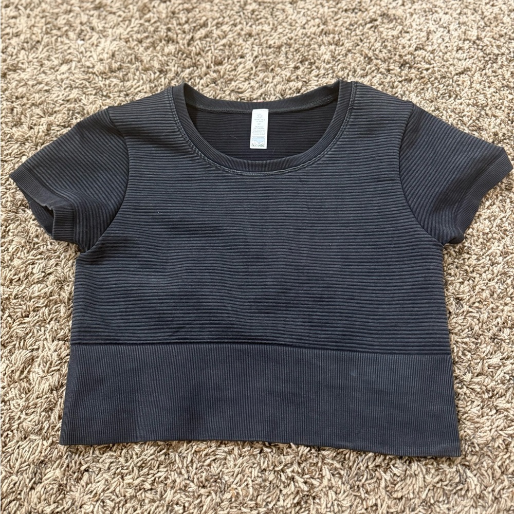 Aerie Black Short Sleeve Cropped Tee